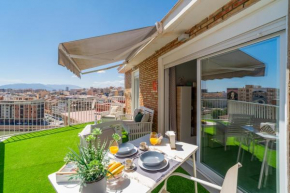 Sea views Penthouse City Center